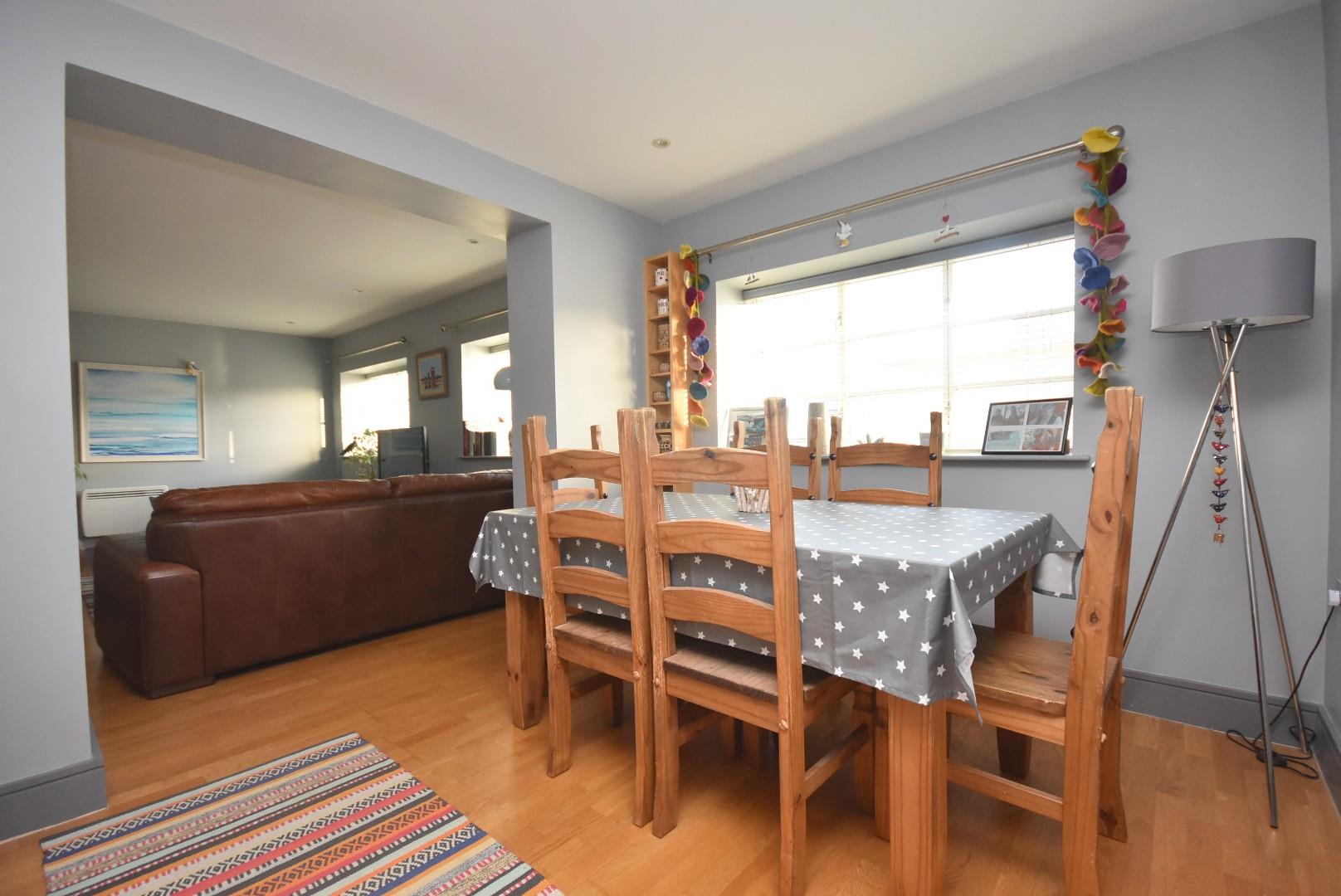 114 Woodlands, Hayes Point, Sully, CF64 5QE